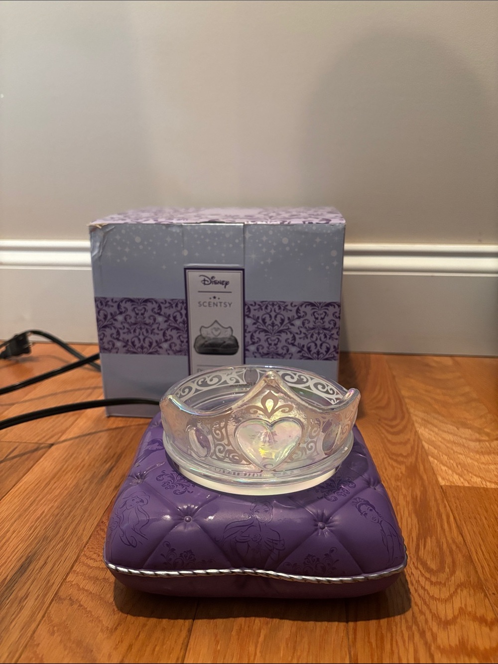 Disney Iridescent Heart Wax Warmer with Purple Quilted Base